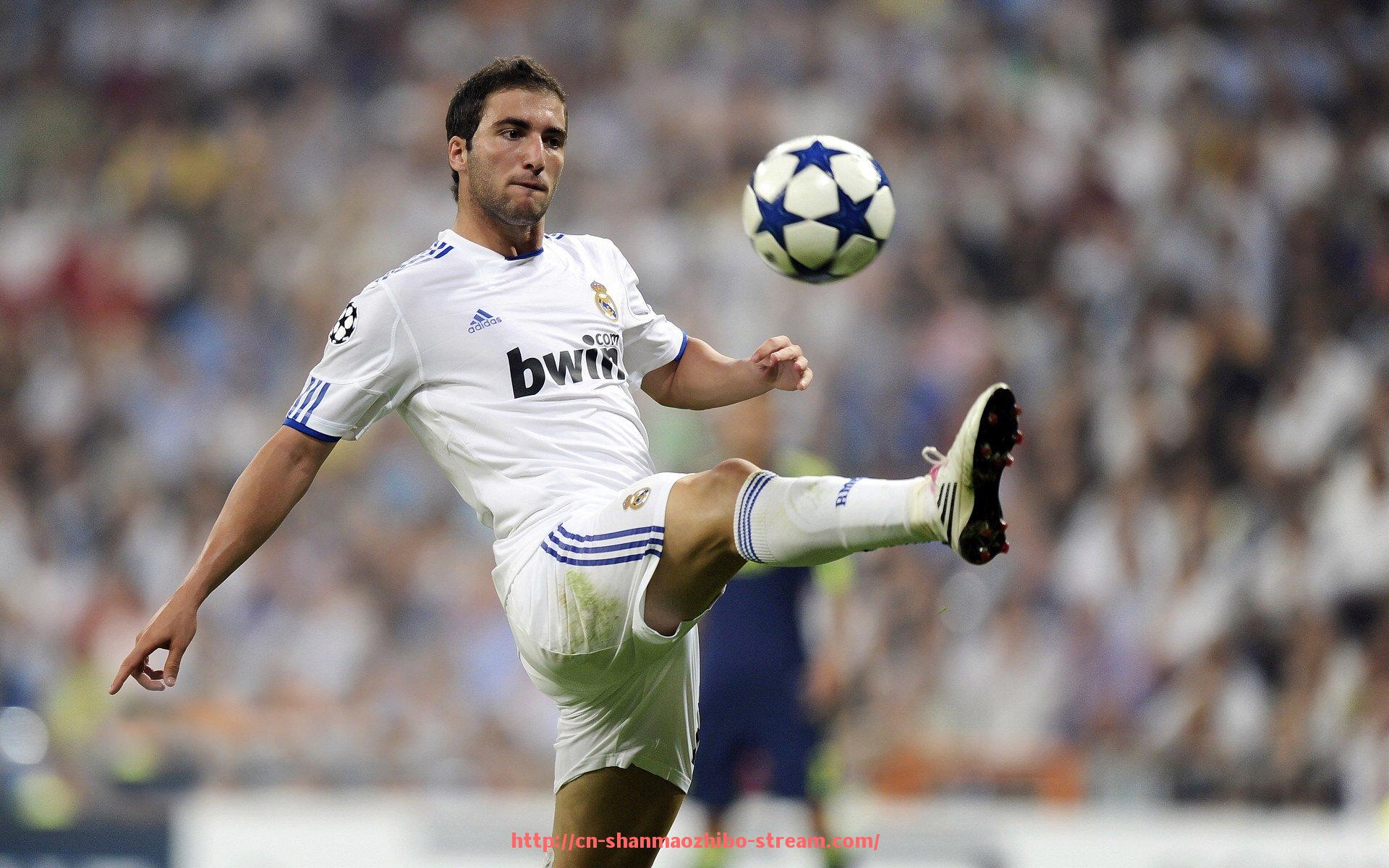 山猫直播官网-法甲球队最新动态汇总：阵容、转会与伤病情况